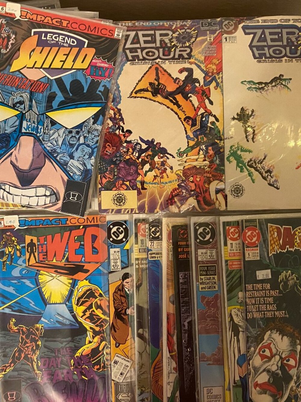 40 DC Universe Comics Misc.